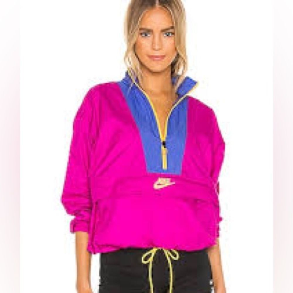 Nike Clash 1/2 Zip Lightweight Jacket
